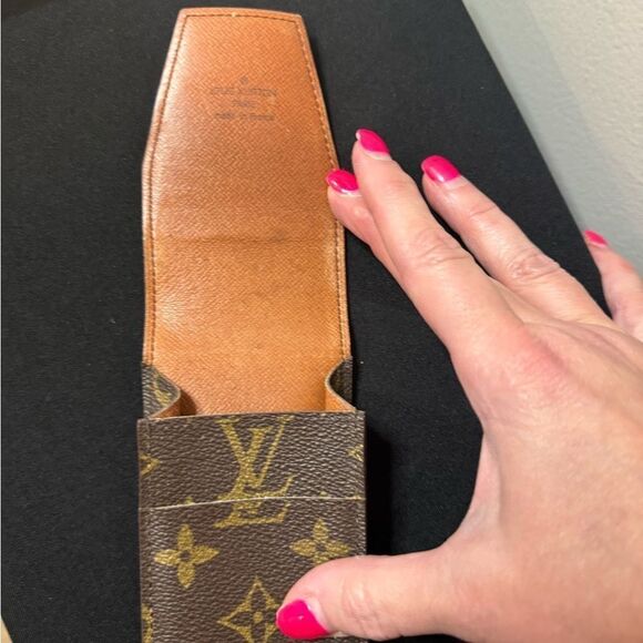 LOUIS VUITTON Monogram Etui Case - Picture 5 of 7